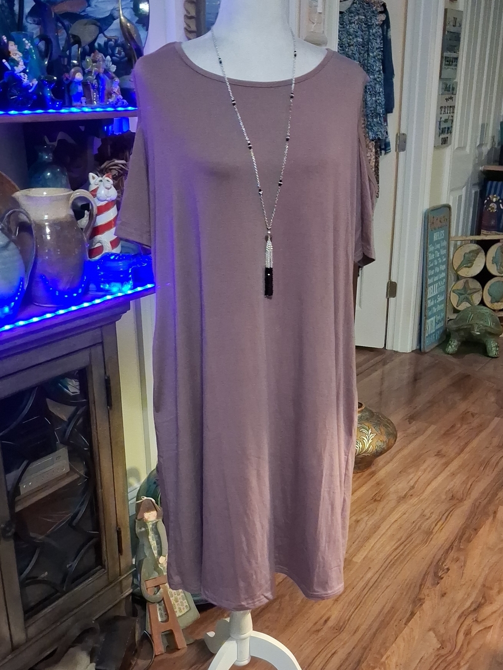 A New Kancystore Women Plus Size Dress  With Cold Shoulder Size 2X Very Soft